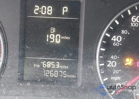 2015 Volkswagen Passat 1.8T S z USA, uszkodzony, nr VIN 1VWAT7A36FC042383